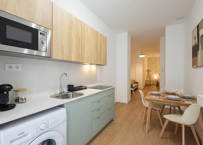 Florit Flats - The Maritim Metro Station Suites * Valencie